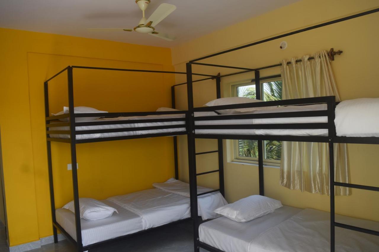 Spirithouse Hostel Arambol Bagian luar foto